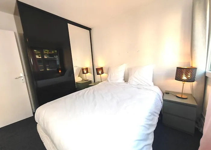 Apartment 3 Pieces Proche Tour Eiffel Paris