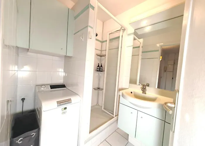 3 Pieces Proche Tour Eiffel *