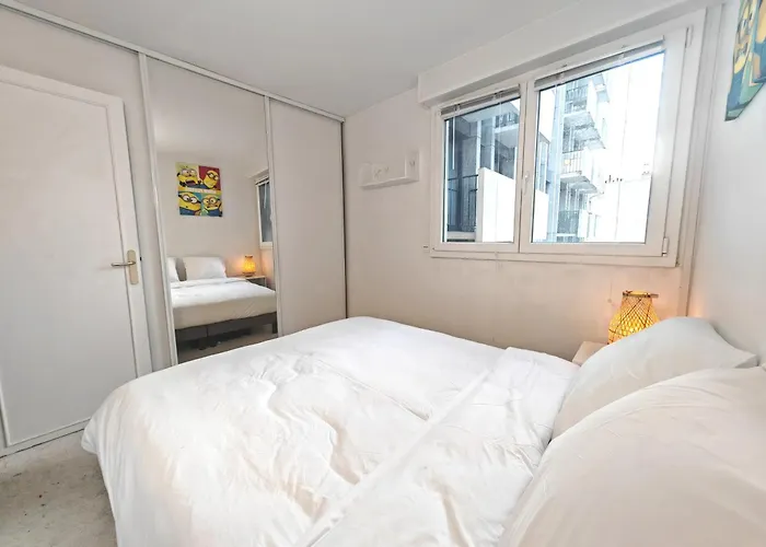 3 Pieces Proche Tour Eiffel Appartement Parijs