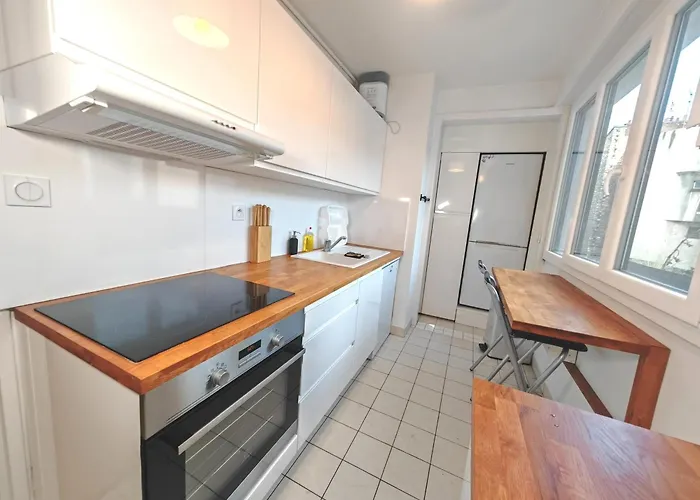 3 Pieces Proche Tour Eiffel Appartement